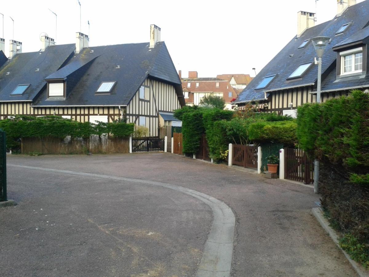 Cottage Duplex Villers Sur Mer 150 M De La Plage Екстериор снимка